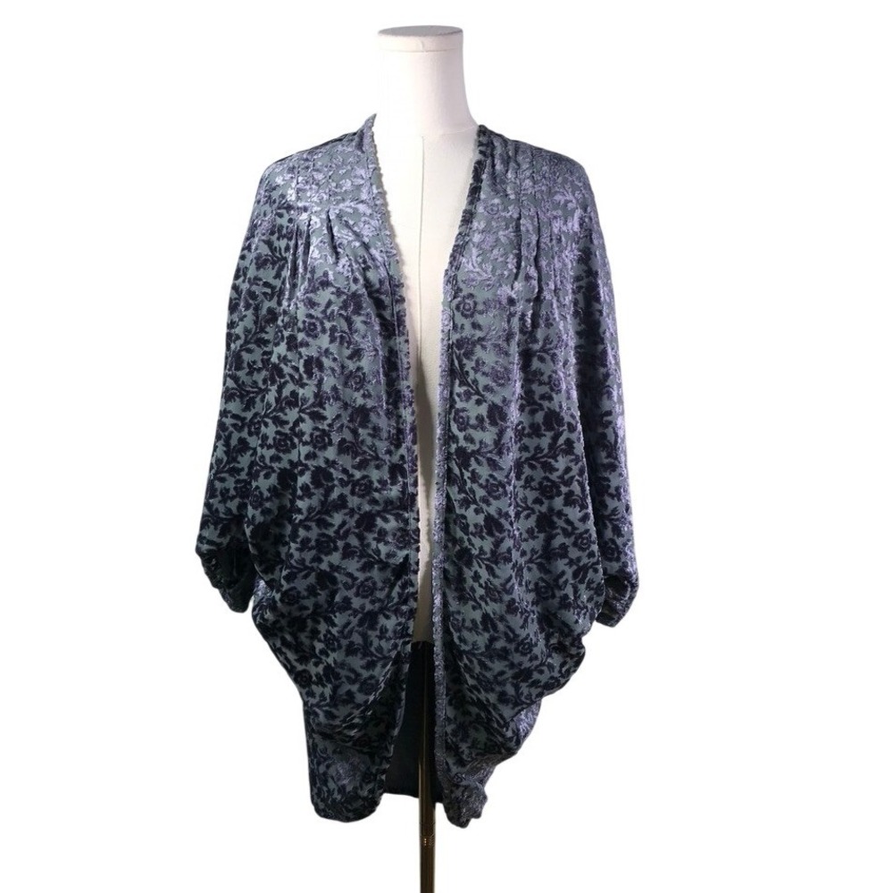 Feathers by Tolani Womens O/S Blue Velvet‎ Floral Burnout Kimono Cardigan Wrap